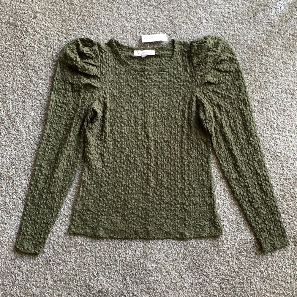 XS Puffed Sleeve Shirt